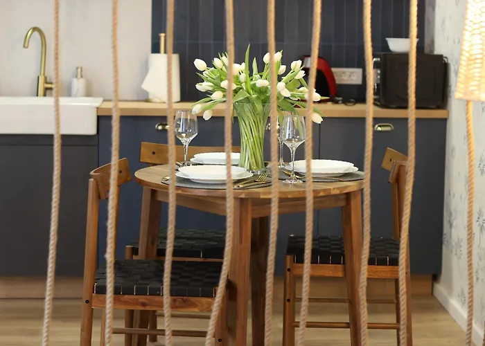 Victorian Blue Brassó