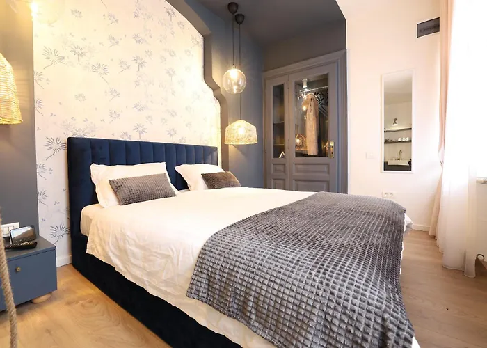 Victorian Blue * Brassó